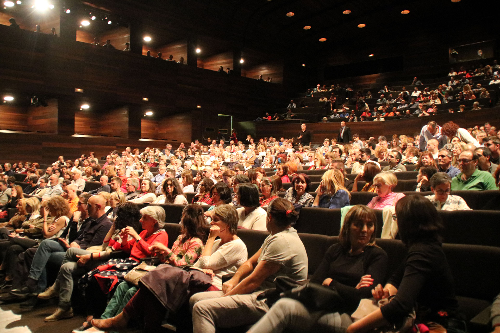 Público en el Auditorio de León